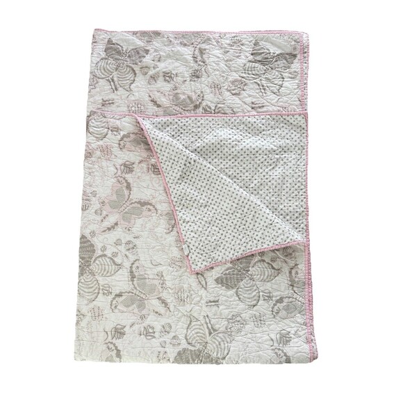 Pottery Barn Kids Butterfly‎ pink Quilt reversible Polkadot comforter, twin bed - Picture 1 of 2